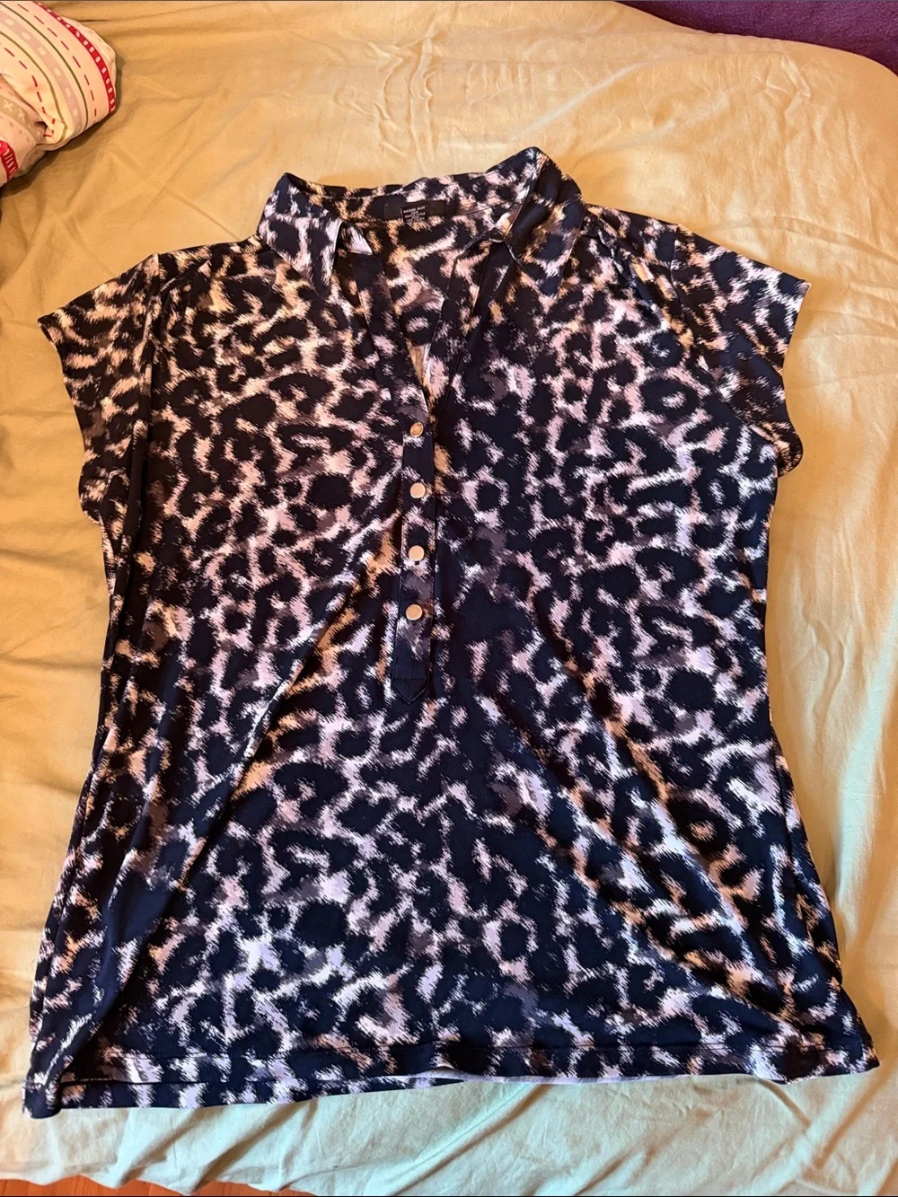 Women's Black and White Leopard Print Top